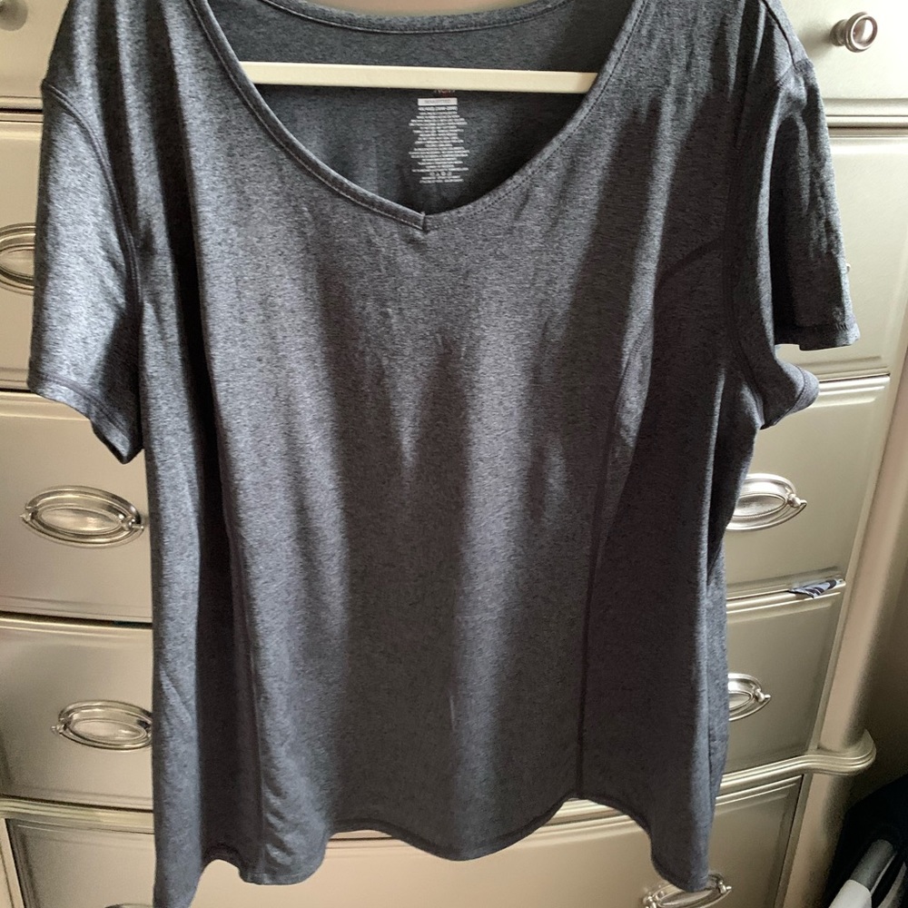 Danskin tee